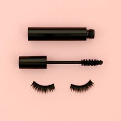 Makeup Wallpapers, Beauty Video Ideas, Cosmetics Photography, Mascara Wands, Products Photography, Beauty Products Photography, How To Apply Mascara, Flat Lay Photography