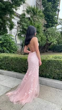 Light Pink Prom Dresses Tight, Sparkly Pink Dress Prom, Light Pink Prom Dress Fitted, Grad Dresses Light Pink, Southern Belle Prom Dress, Blush Pink Prom Dress Long, British Prom Dresses, Pretty Pink Prom Dresses, Senior Prom Dresses Pink