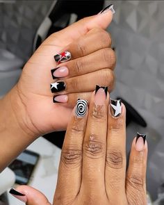 Nail Designs For Hoco, Senior Nails Ideas 2025, Rockstar Nails Aesthetic, I Love Me Nails Design, Freestyle Nails Short, Rockstar Nails Acrylic, Short Nails With Designs, Ways Tattoos, Black And White Short Nails