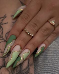 Acrylic Nails Stiletto, Stilleto Nails Designs, Long Stiletto Nails, Stiletto Nails Designs, Pink Acrylic Nails, Coffin Nails Designs, Bling Nails, Pretty Acrylic Nails, Fancy Nails