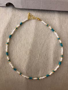 Bead Necklace Ideas Aesthetic, Bead Necklaces Aesthetic, Aesthetic Bead Necklaces, Handmade Wire Jewelry Necklaces, Aesthetic Bead Necklace Ideas, Neckless Ideas Handmade, Aesthetic Beaded Jewelry Necklaces, Seed Beads Necklace Ideas, Seed Bead Necklaces Ideas