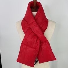 Nice Modern Scarf By Nordstrom’s Men Shop In Red. Padded Sections With Cut-Out Slit For Sliding One End Thru. New Without Tags. She’ll Is Nylon, Fill Is Poly. Please See Pictures And Contact Me With Questions. Thank You For Looking. Modern Scarf, See Pictures, Scarf Accessory, Cut Out, Mens Accessories, Nordstrom, Man Shop, Tags, Fast Delivery