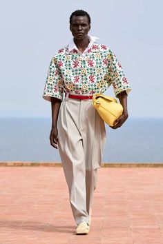 JACQUEMUS - FFW Casual Sporty Outfits, Beach Wear Outfits, Male Fashion Trends, Print Trends, Men Fashion Casual Outfits, Fashion Line, Fall 2024, Boho Chic Fashion, Colorful Fashion