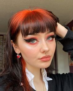 Winter Hair Colors 2023, Orange Hair With Bangs, Orange Bangs, Red And Orange Hair, Betty Bangs, Winter Hair Colors, Fun Hairstyles, Day Makeup Looks, Colors 2023