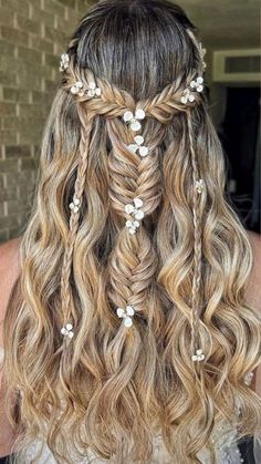 Beauty and Makeup: #beauty, #makeup, #skincare, #haircare Hair Styls, Casual Hairstyles For Long Hair, Royal Hairstyles, Curled Hairstyles For Medium Hair, Western Hair, Short Dyed Hair, Fade Hair, Hairstyle Examples