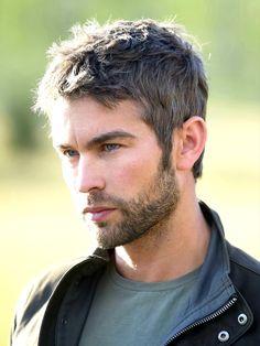 Nathaniel Archibald, Classic Mens Haircut, Haircut For Face Shape, Men's Facial Hair, Nate Archibald, Mens Facial Hair Styles, Chace Crawford, Men's Short Hair, Men Haircut Styles