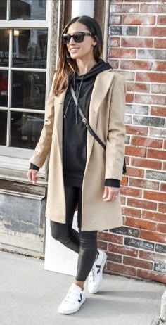 Long Camel Coat Outfits, Coat Outfit Ideas, Long Camel Coat, Coat Outfit Casual, Fest Outfits, Outfits For Fall, Looks Street Style