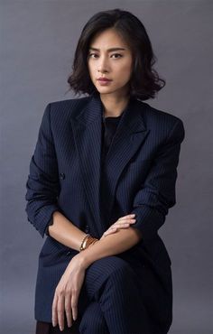 Veronica Ngo, Headshot Poses