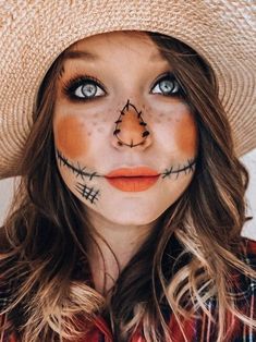 Last Minute Halloween Costume Ideas, Diy Scarecrow Costume, Makeup Clown, Scarecrow Makeup, Diy Scarecrow, Halloween Make-up Looks, Quick Halloween Costumes