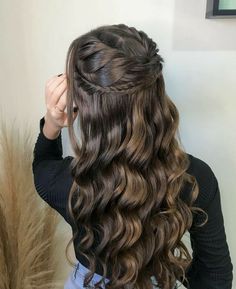 #braid #braidhairstyle #hairstyle #beauty #cute Follow & See more post collection in my pin bio, Thank you. Read more inspo & article at Our website. 2024 Prom, Hoco Hairstyles, Quince Hairstyles, Long Hair Wedding Styles, Prom Hairstyles For Long Hair, Prom Hairstyles