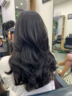 Layered Haircuts For Black Hair, Layers For Long Hair Black, 4 Layers Haircut, Hair With Many Layers, Semi Layered Haircut, Indian Layered Haircut, Feathery Layers Long Hair, Long Layered Haircuts Black Hair, Layered Haircut Black Hair