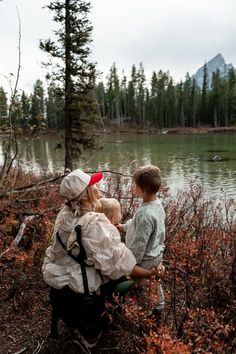 If you’re thinking about heading to Jackson Hole, I can’t recommend a fall trip enough! Late September to October is the perfect time to catch that crisp air and see the landscapes come alive with changing leaves—it’s truly unbeatable. From where to stay to food recommendations, here are some go-to’s if you’re planning a trip soon! Jackson Hole Wyoming | Fall Family Trips | Things To Do In Jackson Hole | Hunter Premo Jackson Hole Wyoming Fall, Food Recommendations, Jackson Hole Wy, Jackson Hole Wyoming, Changing Leaves, Crisp Air, Rosemary Beach