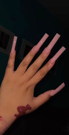 Nails Art Simple, Plain Acrylic Nails, Nail Art 2022, Design Nails Art, Nail Art Aesthetic, Nail Art Trendy, Nail Art 2023, Nail Art For Short Nails, Art For Short Nails