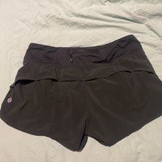 Lululemon Speed Up Shorts. So Cute! Size 2 2.5 Inches. Low Rise. Lulu Lemon Outfits, Lululemon Speed Ups, List Inspiration, Holiday Finds, Speed Up Shorts, Summer Wallpapers, Lulu Shorts, Lululemon Speed Up Shorts, Wishlist 2024