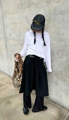 2024 Casual Fashion, Leopard Outfit, Dress Over Pants, Fall Fits, Mode Inspo, Fashion Lookbook, Favorite Products