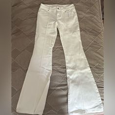 Brand New With Tags, Never Worn. Size 25, Low Rise Low Rise White Jeans, Jeans Pacsun, White Flares, Pacsun Jeans, Low Waisted, Jeans Color, Colored Jeans, Pacsun, Jeans And Boots