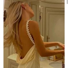 Gorgeous Dress, Never Worn As It Does Not Fit Me! Elegant Backless Dress For Wedding And Prom Season, Feminine Sleeveless Backless Evening Dress, Backless Silk Dress, Pearl Straps, Satin Long Prom Dress, Prom Dresses Yellow, Strapless Prom Dresses, Classy Prom Dresses, Spaghetti Strap Prom Dress