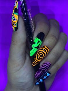 Nightmare Nails, Disney Villain Nails, Skellington Nails, Glow In The Dark Nails, Halloween Glow In The Dark, Cartoon Nails