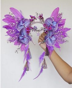 Diy Fantasy Headpiece, Carnival Headpiece, Tiara Diy, Diy Tiara, Festival Headpiece, Headpiece Diy, Mermaid Inspired, Creative Halloween Costumes, Fantasias Halloween