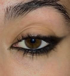 90’s Makeup Grunge, Panda Smudge Eyeliner, 90s Grunge Prom Hair, 90s Eyeliner Looks, Grunge Makeup 90s Eyes, They Them Tattoo, Messy Black Eye Makeup, Messy Eyeliner Look, Smudged Eyeliner Grunge