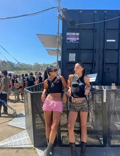 Rave Outfits Lost Lands, Lost Paradise Festival Outfits, Calvin Harris Concert Outfit, Wildlands Festival Outfit, Aussie Festival Outfit, Btv Outfits 2024, Edm Festival Outfit Summer, Lost Paradise Outfits, Btv Festival Outfits