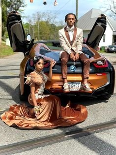 Prom Date Poses Couple, Orange Prom Couple, Prom Couples Black People, Md Poses, Hoco Outfits, Couples Prom