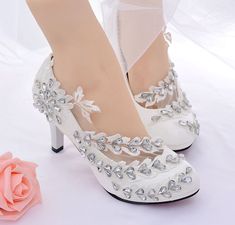 Classic Wedding Shoes, Closed Toe Wedding Shoes, Diamond High Heels, Wedding Wedges, White Bridal Shoes, Homecoming Shoes, Wedding High Heels, Shoes Bride, Diamond Party