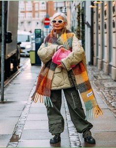 Scandi Street Style, Acne Scarf, Acne Studios Scarf, Tokyo Fashion Week, Fashion Week Spring 2020, Nyfw Street Style, Stylish Scarves, Copenhagen Style, Tokyo Fashion