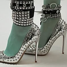 Punk Spiked Lace-up Platform Boots, Gothic High Heel Boots With Spikes, Punk Ankle-high Boots With Spikes, Metal Spike Heels, Gothic Spiked High Heels, Pretty Things, Under Your Spell, Alice In Chains, Shoe Inspo
