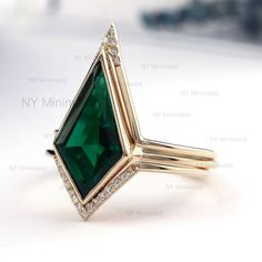 Luxury 14k Gold Emerald Ring With Octagon Shape, Gold Emerald-cut Crystal Ring With Center Stone, Emerald Gemstone Engagement Ring, Emerald Kite Ring, Gold Emerald-cut Gemstones With Accent Stones, Emerald-cut Emerald Crystal Ring In White Gold, Gemstone Engagement Ring, Lab Created Emerald, Gemstone Engagement