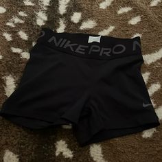 In Brand New Condition Nike Pro Outfit Ideas, Nike Pros Aesthetic, Volleyball Wishlist, Baddies Hairstyle, Chilling Outfits, Birthday Dress Women, Nike Short, Alt Clothes