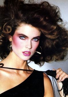 80's make up bold bright 1980’s Makeup, 80s Makeup Trends, 1981 Fashion, 1980s Makeup And Hair, 80s Makeup Looks, Editorial Make-up