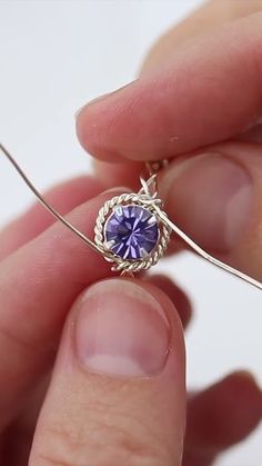 Crystal Jewellery Making, Wire Wrapped Stone Rings Diy, Simple Wire Jewelry Diy, Jewellery Craft Ideas, Diy Funky Jewelry, Things To Do With Wire, Homemade Rings Wire, How To Make Rings Out Of Wire, Diy Wire Rings Tutorial