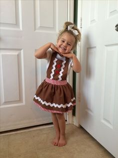 Popcorn Costume, Cozy Colors, Fall Nail Ideas, Gingerbread Diy, Diy Costumes Kids, Christmas Cottage, Elf Clothes