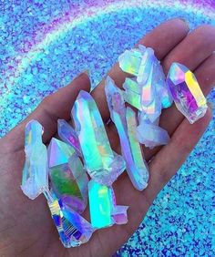 Hadiah Diy, Crystal Aesthetic, Pretty Rocks, Magical Jewelry, Dessin Adorable, Minerals And Gemstones, Rocks And Gems, Crystal Gems