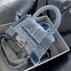 Aesthetic Bags, Pretty Bags, Balenciaga Bag, Cute Purses, Bag Trends