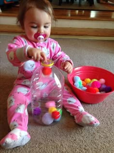 Baby Zintuiglijk, Baby Sensory Play, Baby Learning Activities, Montessori Baby, Educational Games For Kids, Montessori Toddler, Toddler Learning Activities, Toddler Fun