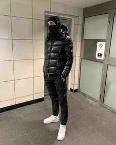 Nike Nocta Puffer, Lowkey Outfits, Nike Tech Fleece Tracksuit, Bubble Jacket Men, Mens Winter Fashion Outfits, Drip Fits, Outfits Men Streetwear, Puffer Jacket Men