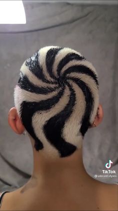 Hair Shave Designs Men, Shaved Patterns In Hair, Shave Hair Design, Buzzed Hair Dye Designs Halloween, Colored Buzzed Hair, Hair Dye Ideas For Buzzcut, Hair Dye Patterns Shaved, Buzz Hair Patterns, Colorful Shaved Hair