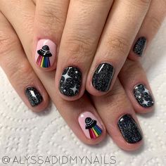 Cute Space Nails, Ufo Nail Art, Space Nails Design, Spaceship Nails, Space Theme Nails, Space Themed Nails, Saturn Nails, Outer Space Nails, Alien Nails Design