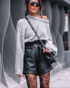 Short Sastrero, Shorts And Tights Outfit, Lucy Hernandez, Cool Tights, Rocker Fashion