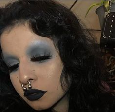 Alt Prom Makeup, No Eyebrows Makeup Look, Whimsigothic Makeup, Dark Makeup Looks, Punk Makeup