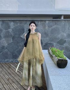 SPECIFICATIONSbarnd: other/otherApplicable age: 18-24 years oldFabric: ChiffonPattern: Flower colorStyle: SweetSweet: RuiliWaist type: Wide loose waistSleeve type: Flared sleevesCombination form: Fake two piecesItem No.: gtCF12#5105Skirt type: A skirtApplicable season: Spring and AutumnYear of listing season: 2023 SummerSleeve length: SleevelessSkirt length: Long skirtStyle: Floral SkirtProfile: A typeMaterial composition: Polyester 100% Cute Bracelet Ideas, Raspberry Powder, Vintage Halter Dress, Long Skirt Fashion, Fairy Style, Sleeveless Skirt, Y2k Fairy, Fairy Fashion