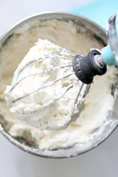 Bakery Frosting Recipe, Diy Whipped Body Butter, Stabilized Whipped Cream, Magnolia Bakery, Pumpkin Ice Cream, Whipped Frosting, Nilla Wafers, Best Lotion