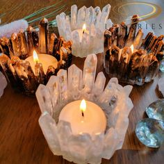 tealight candles in crystal inspired holders Candles Crystals Aesthetic, Crystals Candle Holder, Quartz Decor Crystals, Crystal Inspired Wedding, Crystal Decoration Ideas, Crystal Present Ideas, Crystal Ideas Diy, Crystal Lover Gifts, Crystal Living Room Decor