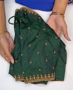 Normal Saree Blouse Designs Latest, Green Blouse Designs For Saree Silk, Green Blouse Embroidery Designs, Simple Aari Work Blouse Design 500 Rs, Aari Simple Blouse Design 1000, Green Blouse Maggam Work Designs, Green Silk Blouse Designs, Dark Green Blouse Designs, Simple Green Blouse Designs For Saree