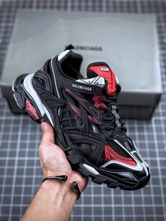 Balenciaga Shoes Mens, King Shoes, Casual Sporty Outfits, Dope Swag Outfits, Men's High Top Sneakers, Pretty Shoes Sneakers, Luxury Sneakers