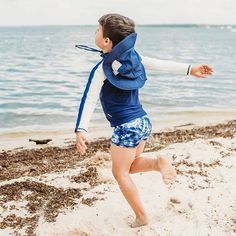 Living carefree in our new Tie Dye Shorties!⁣ ⁣Shop these cute little shorties now! They're perfect for boys AND girls. Add on our color blocked navy and white rash guard and sun hat for added sun protection.⁣⠀ .⁣⠀ .��⁣⠀ @robinseymourweddings⁣⠀ #swimzip #swimzipsavesyourskin Smart Casual Party Outfit, Rad Clothes, Boys Fall Outfits, Casual Party Outfit, Boys Graphic Tee, Boys Romper