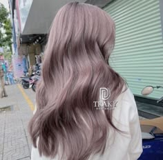 Pink Milk Tea Hair, Lavender Beige Hair, Light Lavender Hair, Lavender Brown Hair, Soft Purple Hair, Ash Purple Hair, Purple Gray Hair, Smokey Hair, Hairstyles Color Ideas