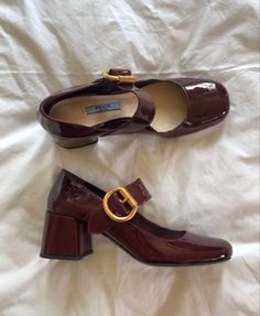 Shoes For Everyday, Shoes Stylish, Vintage Prada, Stylish Footwear, Elegant Heels, Girly Shoes